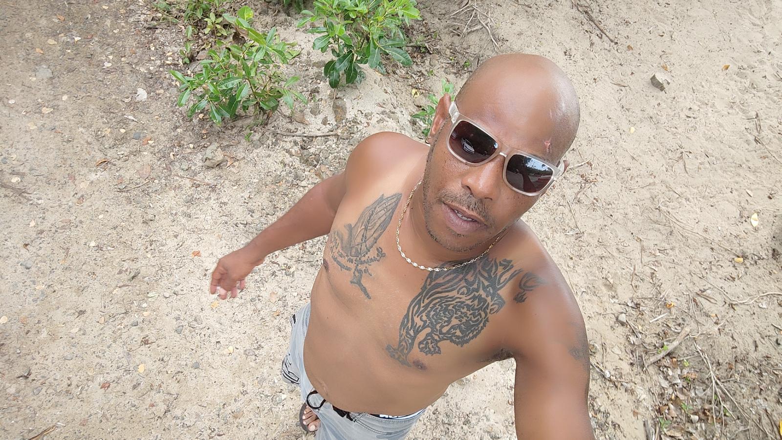 Falilou - Terre-de-Haut - Guadeloupe | Rencontre gay